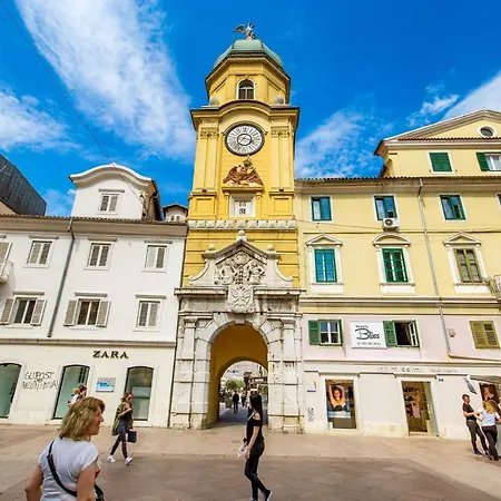 Sweet Nest Under The Dome Apartmán